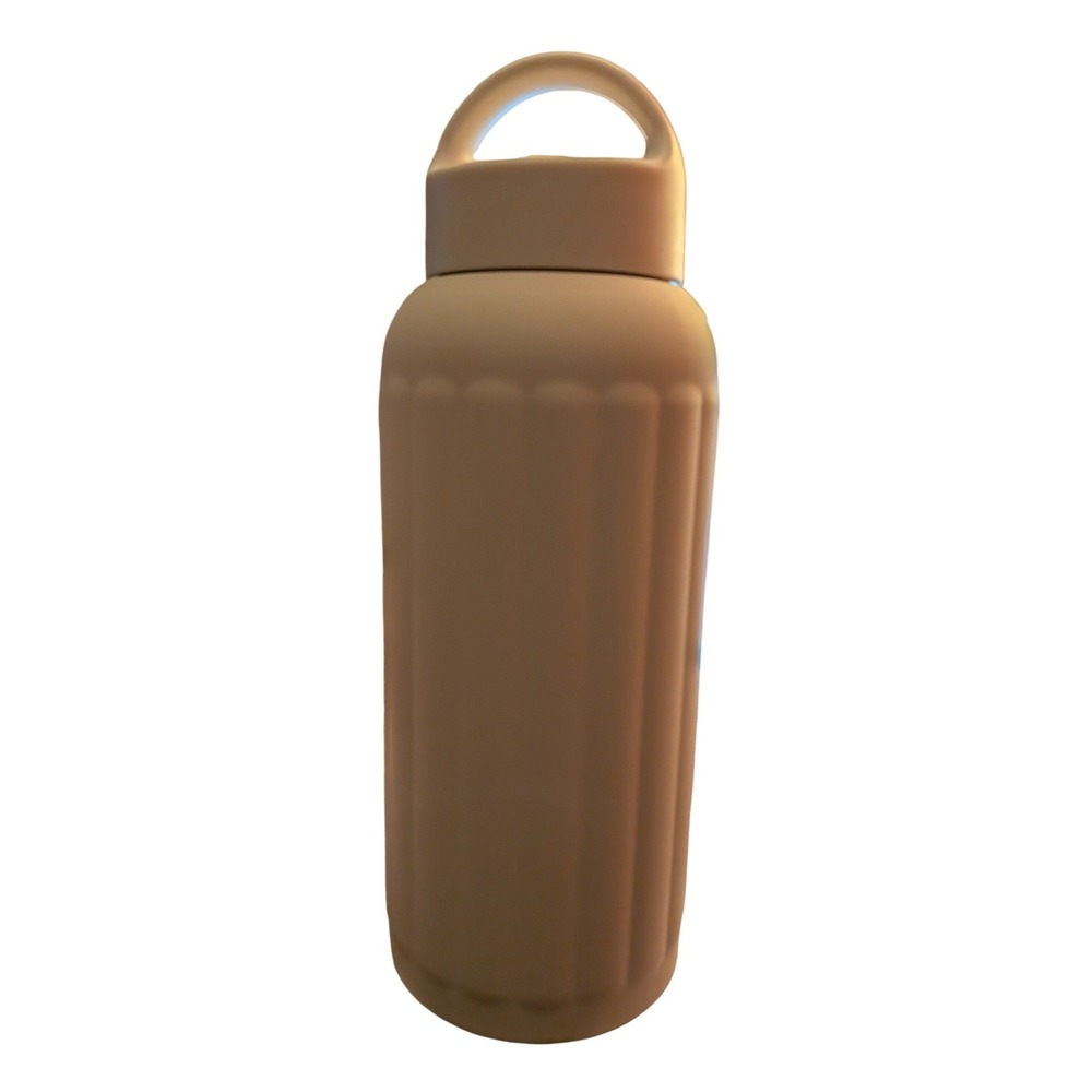 Room Essentials 33oz Double Wall Stainless Steel Vacuum Water‎ Bottle Tan Matte